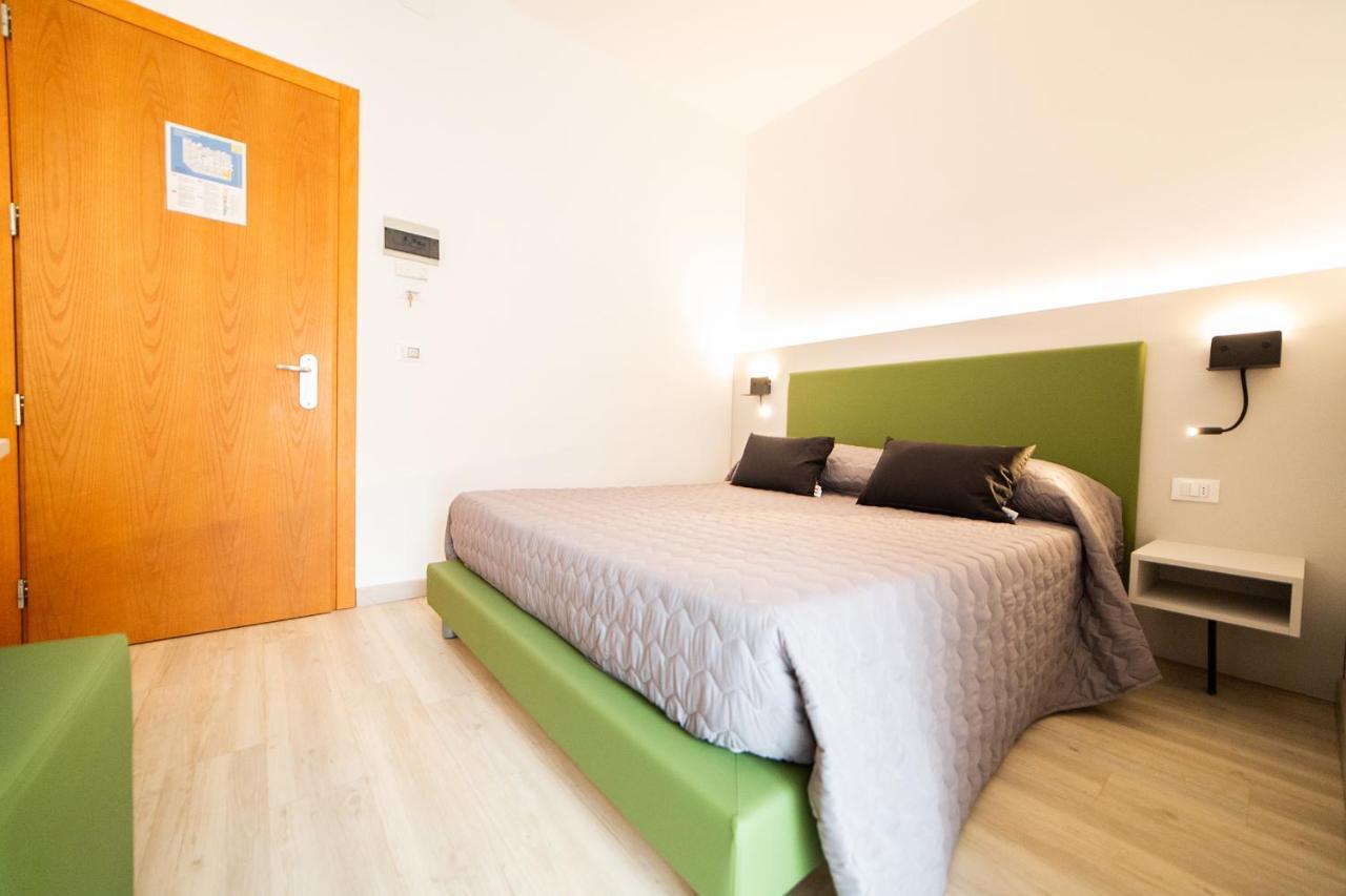 Hotel All'Orologio 3 Stelle Superior Каорле Экстерьер фото