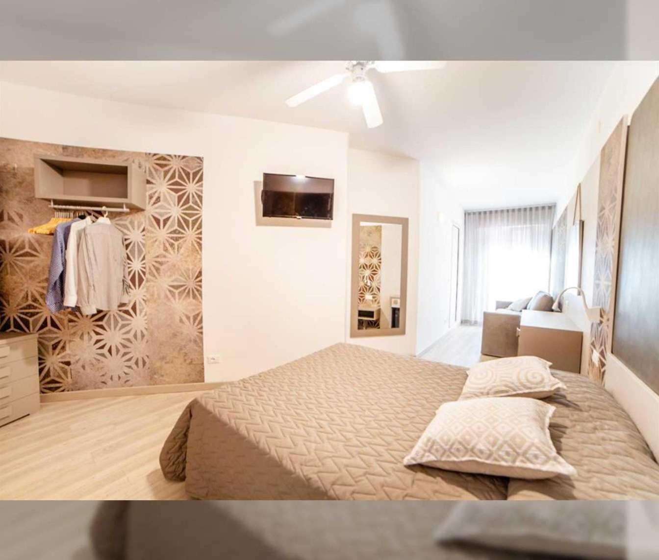 Hotel All'Orologio 3 Stelle Superior Каорле Экстерьер фото